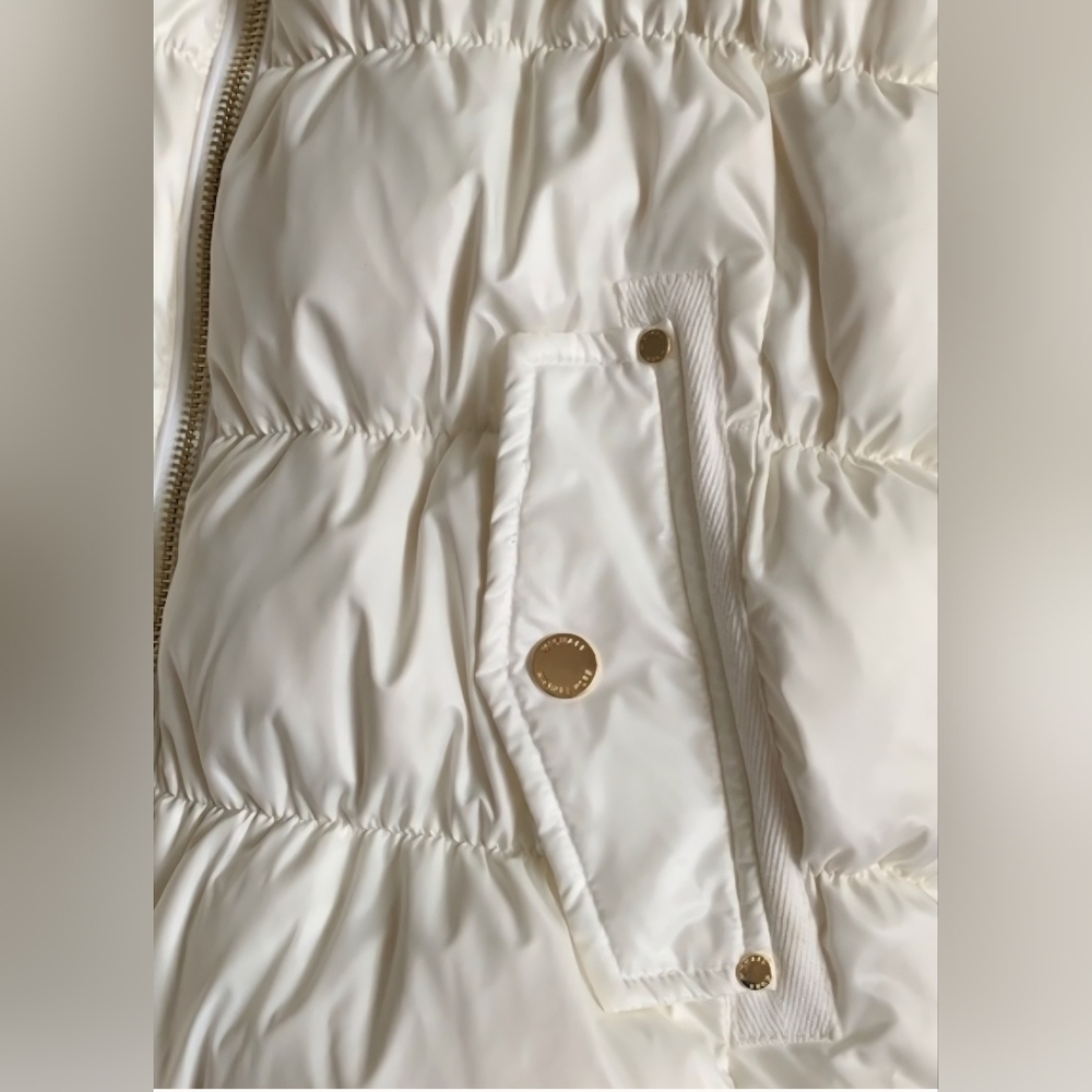 Super Warm Down Vest - Picture 3 of 4